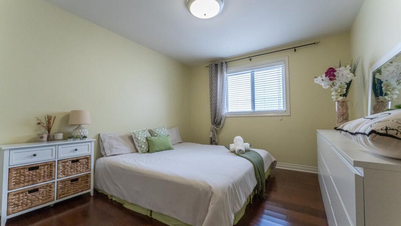 Photo of Bedroom in Louth