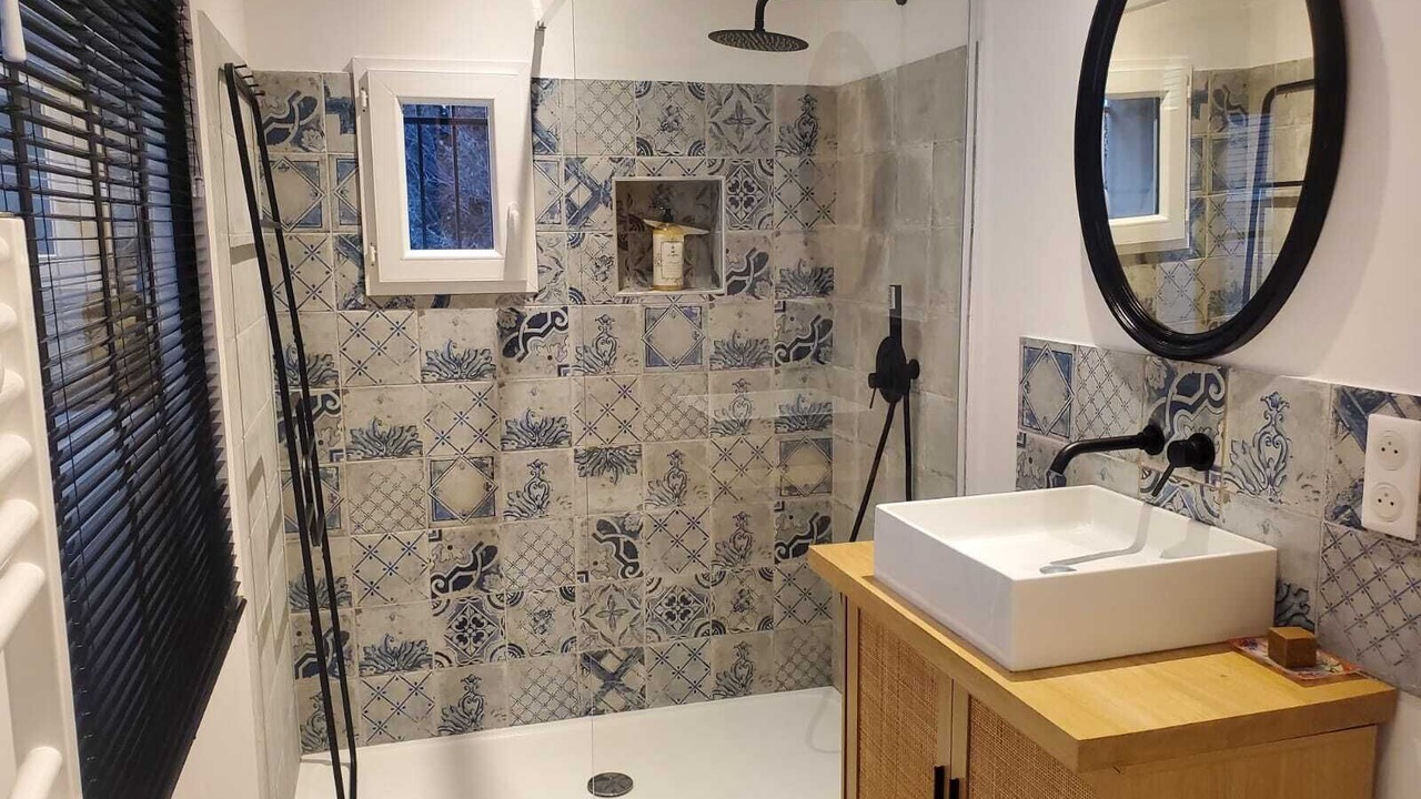 Photo of Bathroom in Cornillon-Confoux