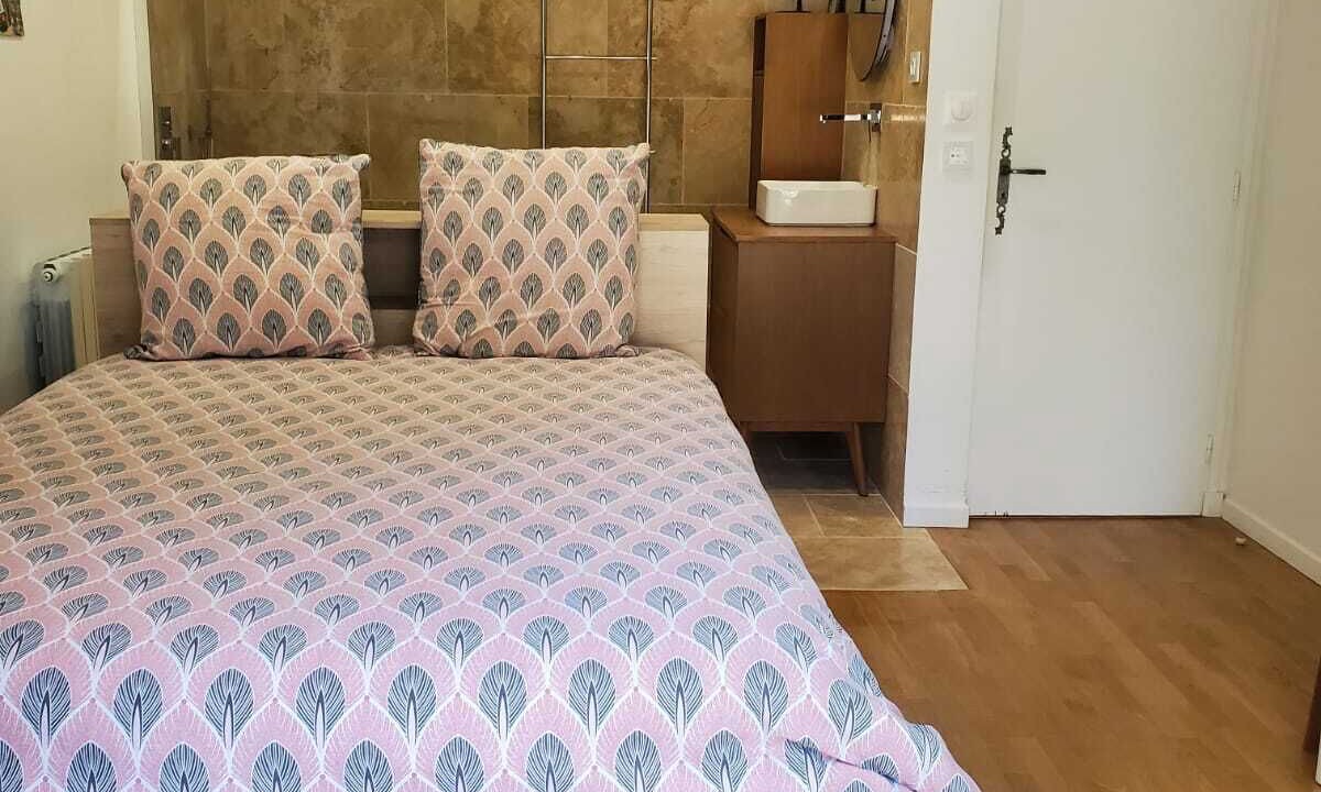 Photo of Bedroom in Cornillon-Confoux