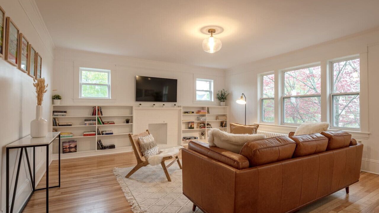 Photo of Livingroom in Wolfville