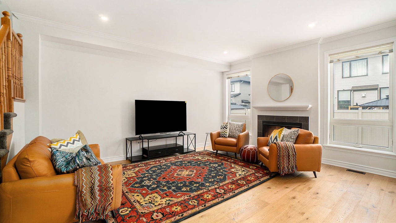 Photo of Livingroom in Ottawa Division