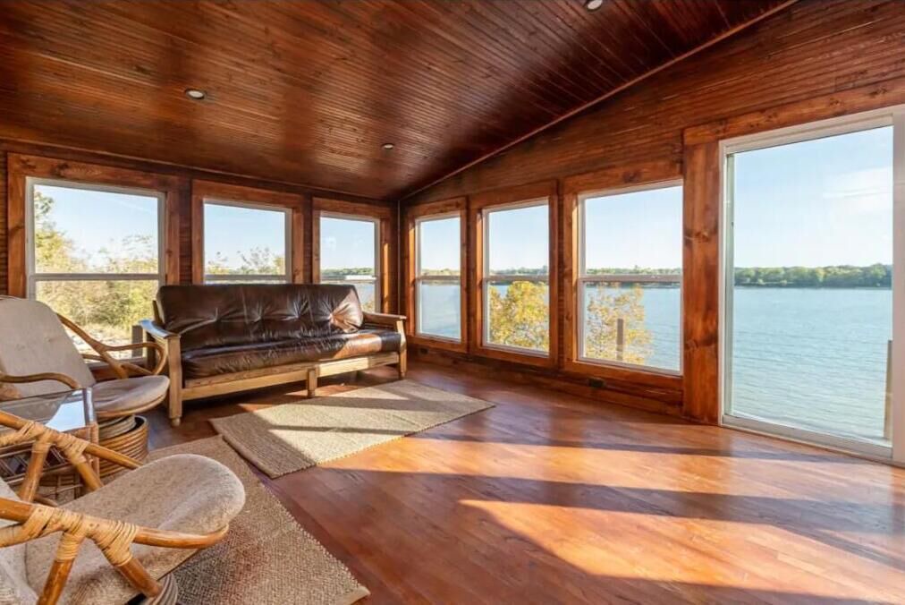 Photo of Livingroom in Hardin County