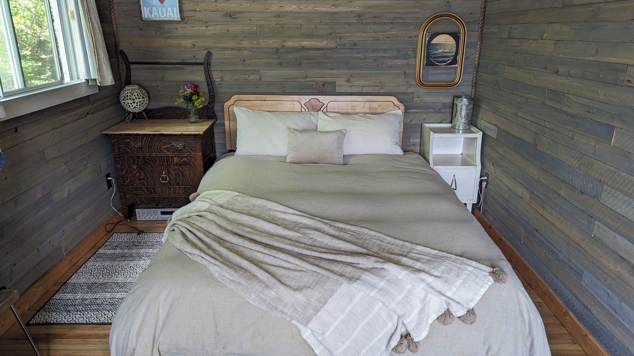 Photo of Bedroom in Gray Creek