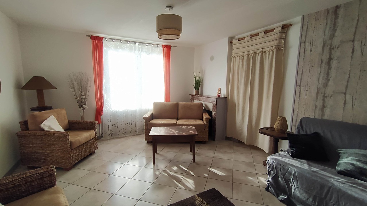 Photo of Livingroom in Ecueille