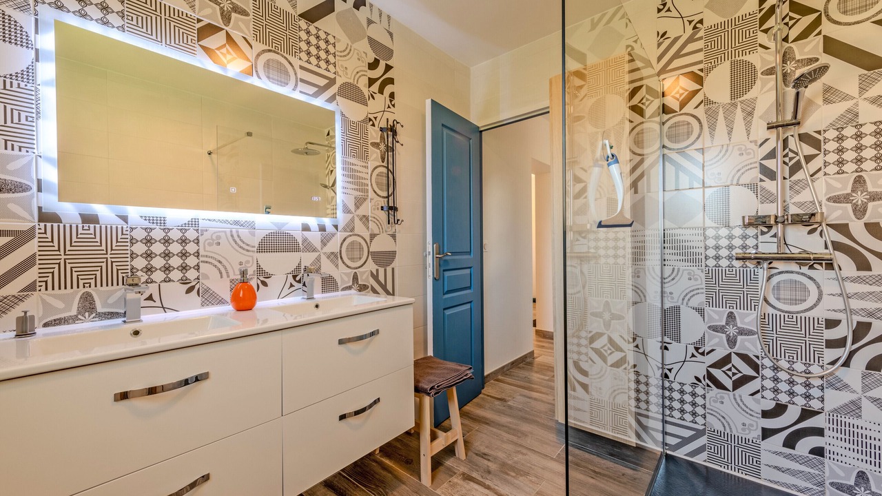 Photo of Bathroom in Locquirec