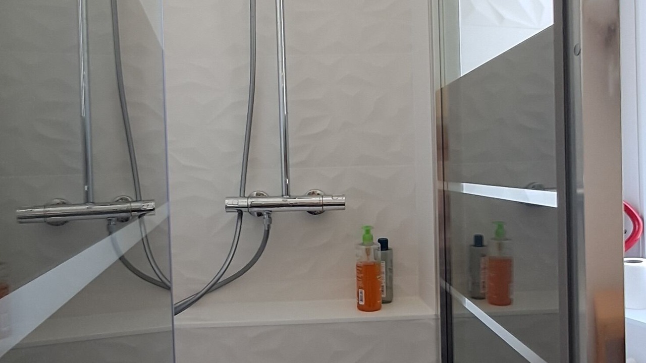 Photo of Bathroom in Cholet