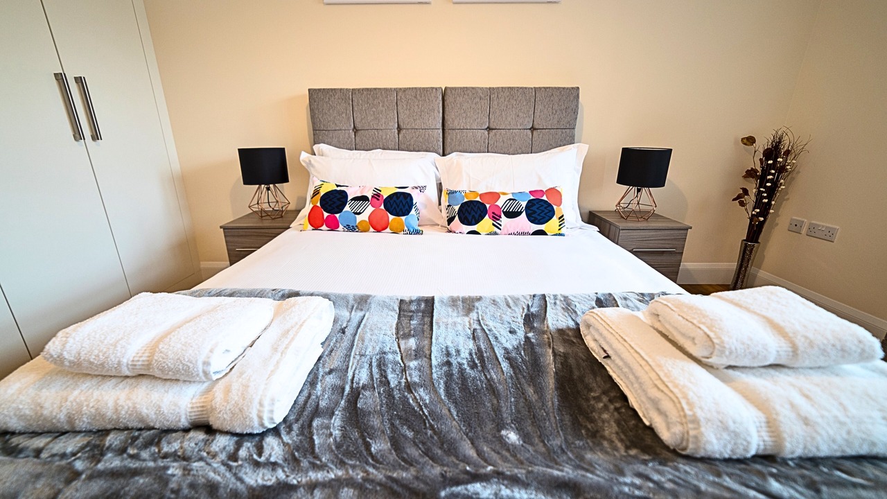 Photo of Bedroom in Heathrow Villages