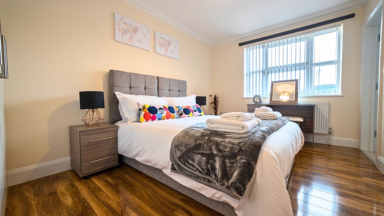 Photo of Bedroom in Heathrow Villages
