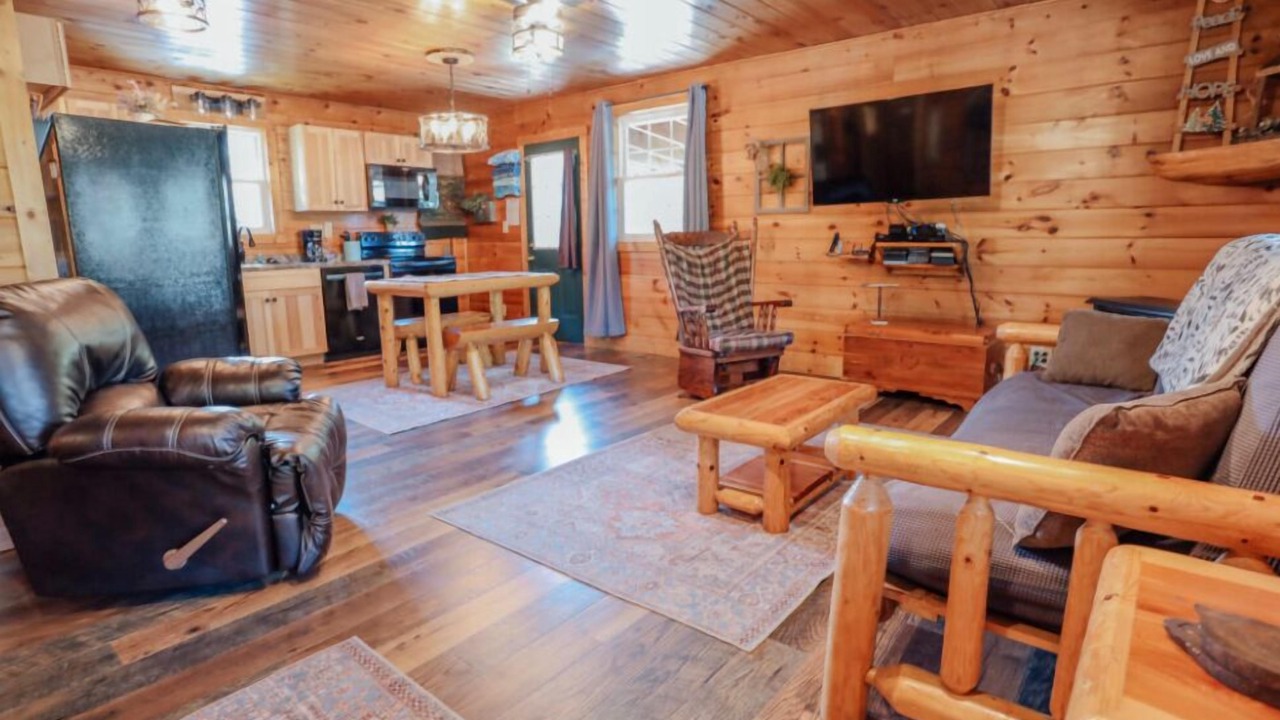 Photo of Livingroom in Laurelville