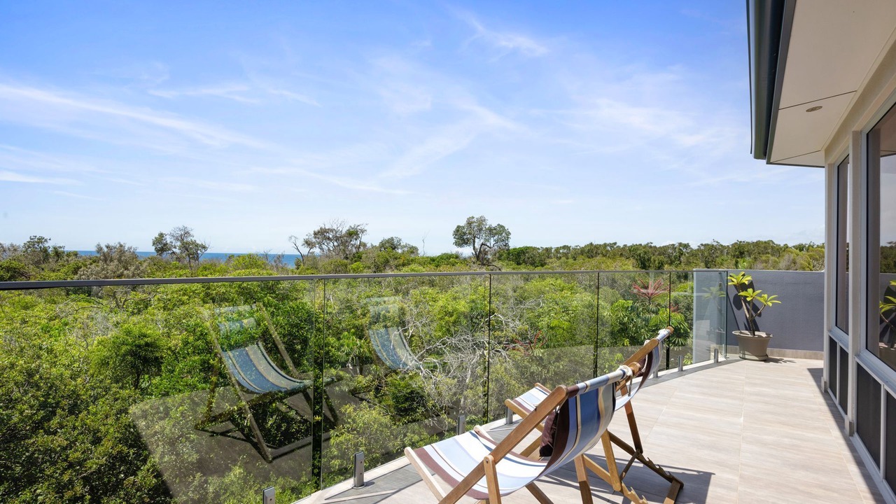 Photo of Patio Balcony in Castaways Beach