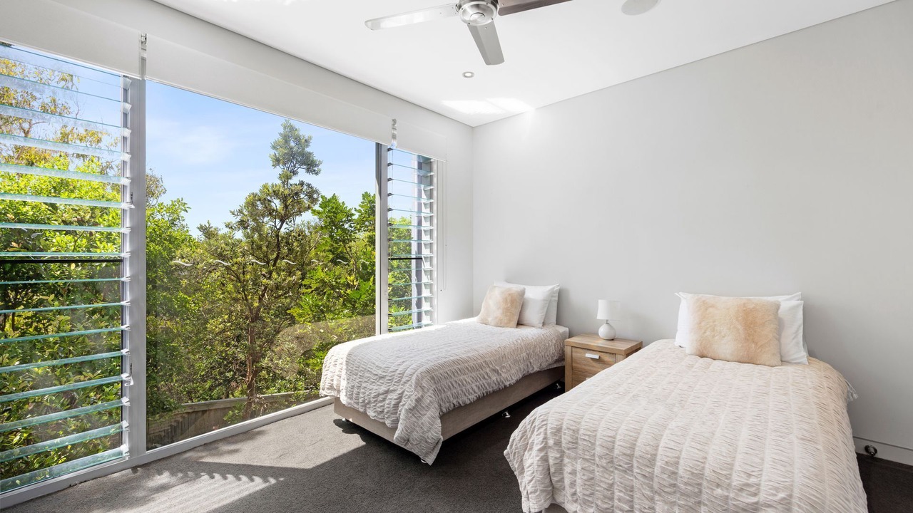 Photo of Bedroom in Castaways Beach
