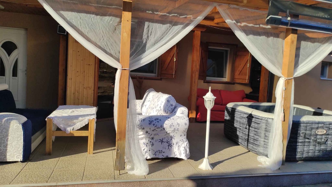 Photo of Patio Balcony in Kereki