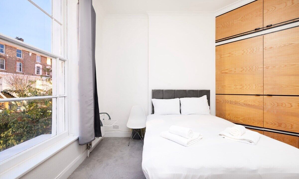 Photo of Bedroom in Cantelowes
