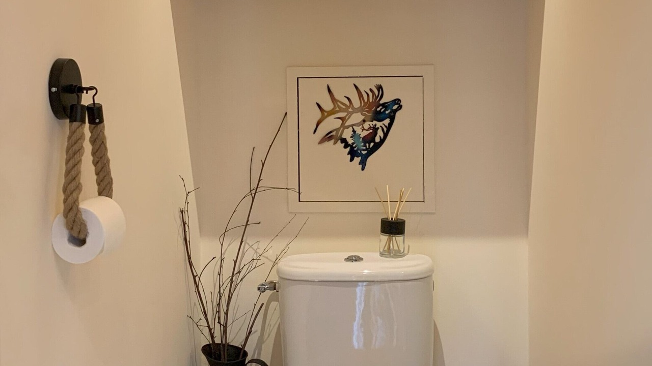Photo of Bathroom in Albertville