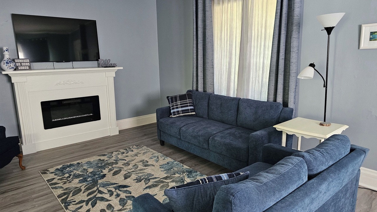 Photo of Livingroom in Watertown