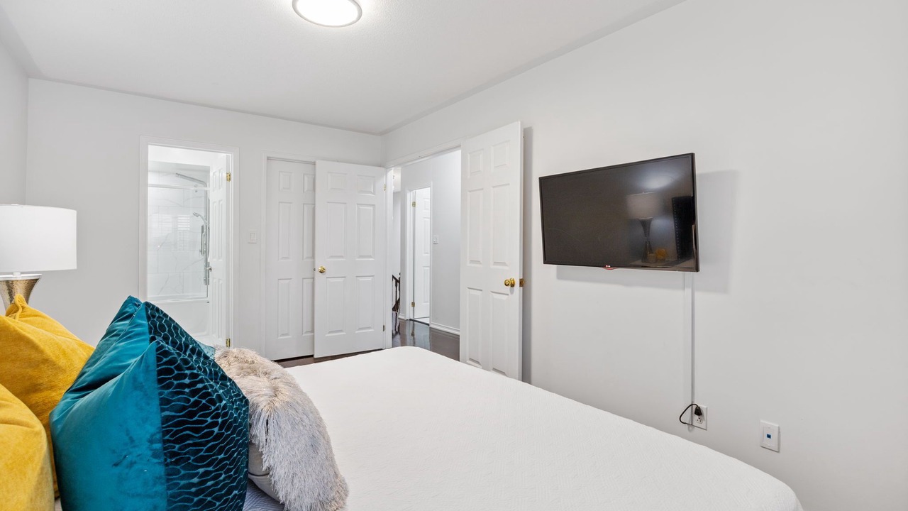 Photo of Bedroom in Ajax