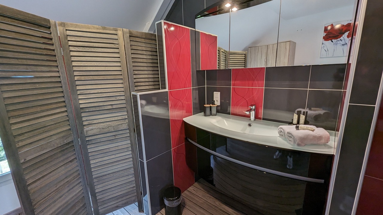 Photo of Bathroom in Saint-Georges-sur-Cher