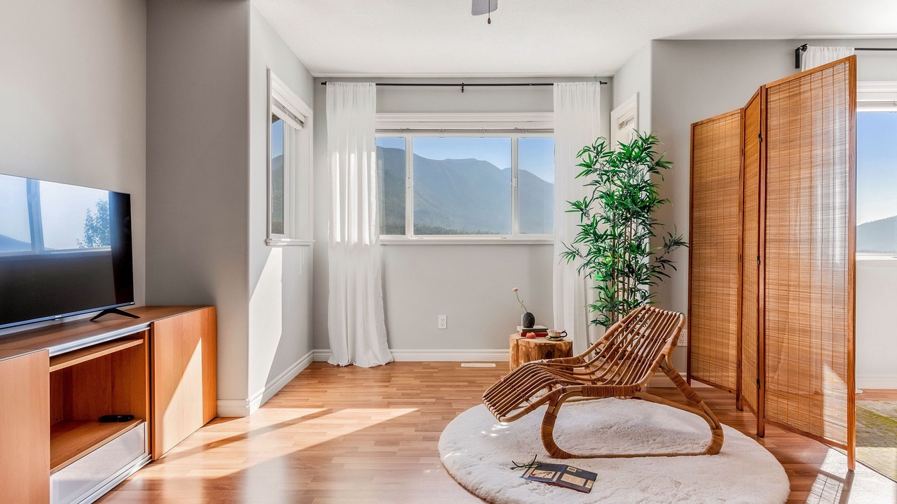 Photo of Livingroom in Cultus Lake