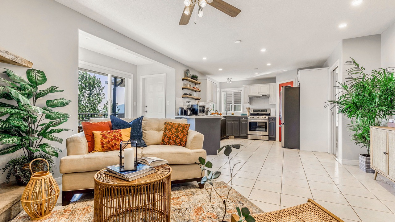 Photo of Livingroom in Cultus Lake