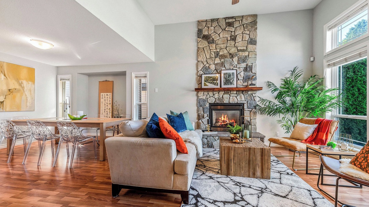 Photo of Livingroom in Cultus Lake