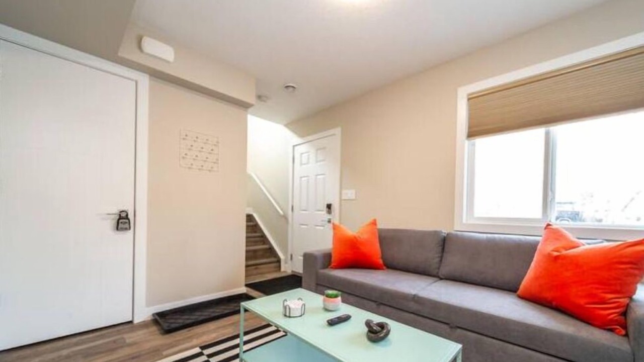 Photo of Livingroom in Southeast Edmonton
