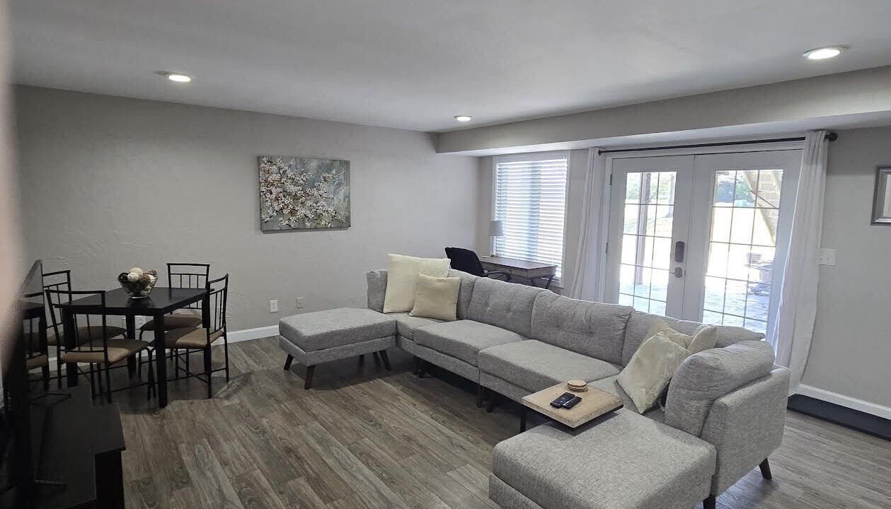 Photo of Livingroom in Belleville