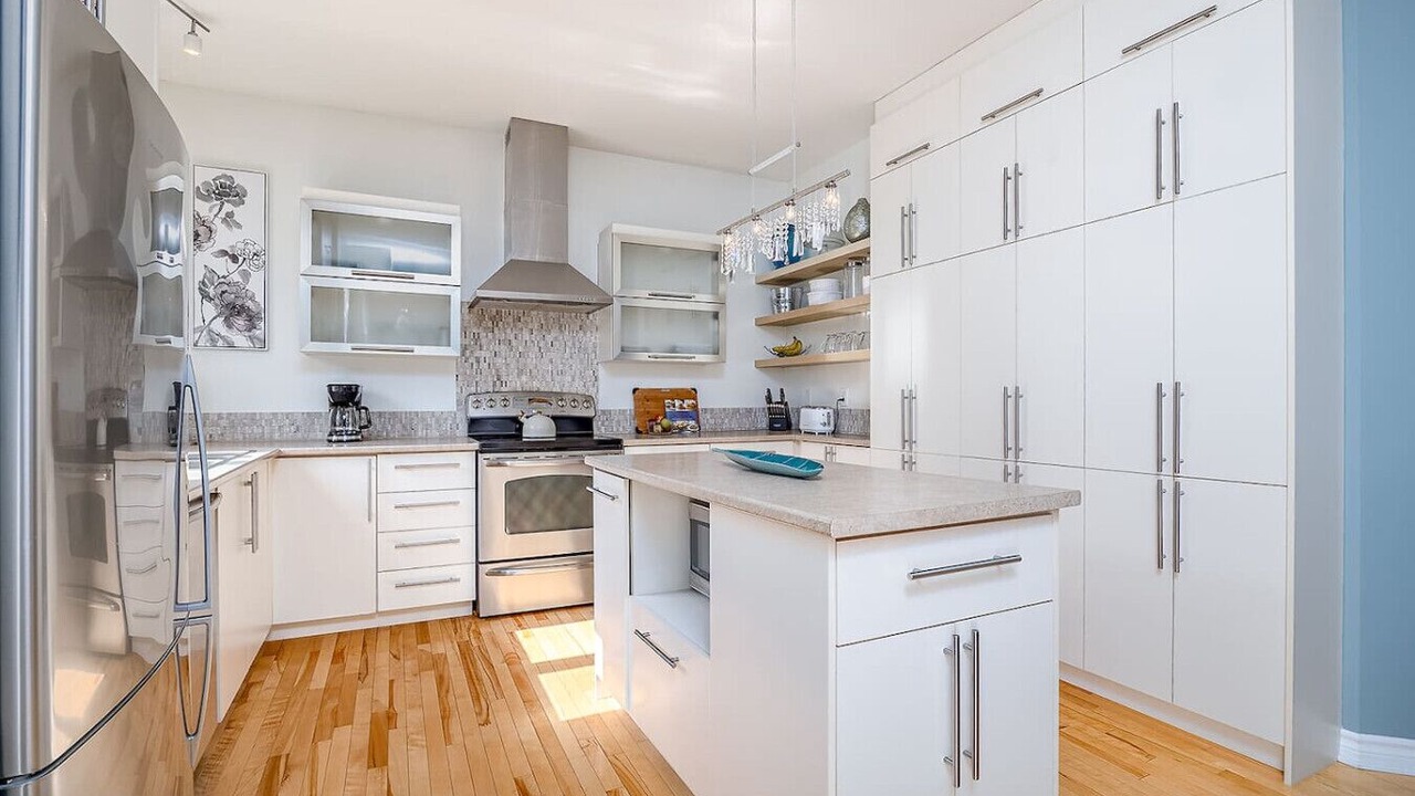 Photo of Kitchen in Aylmer
