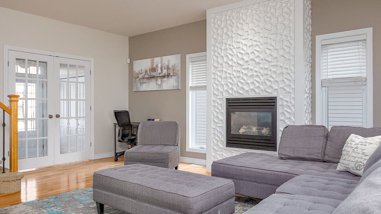 Photo of Livingroom in Aylmer