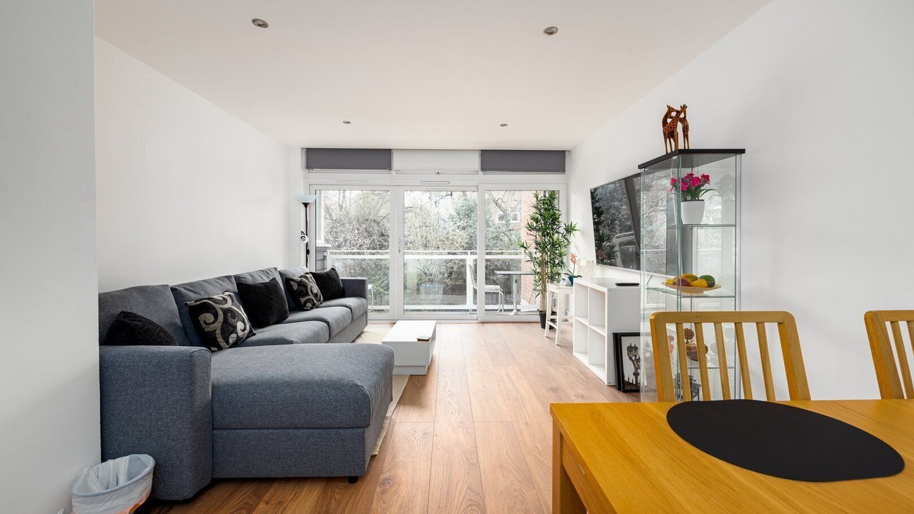 Photo of Livingroom in Thornton