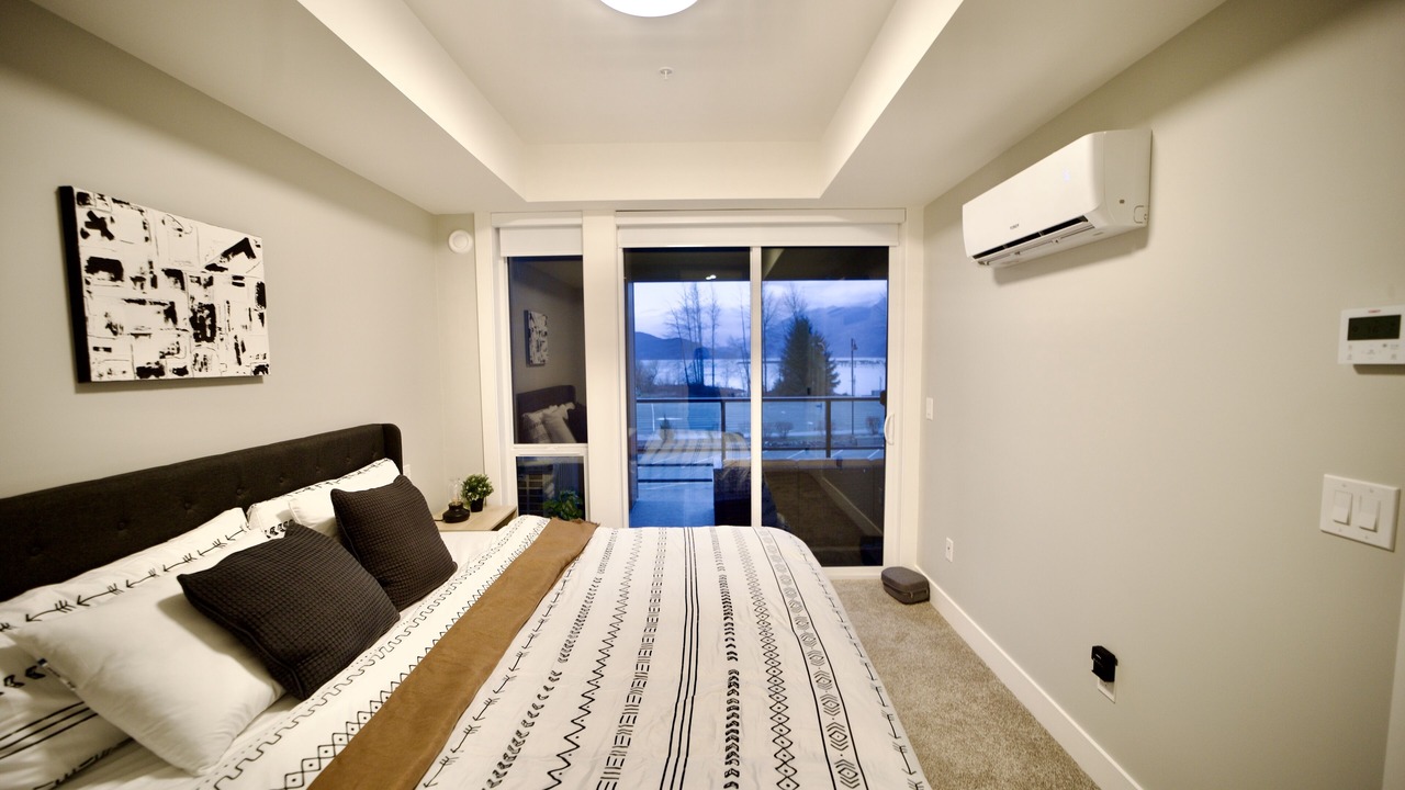 Photo of Patio Balcony in Harrison Hot Springs