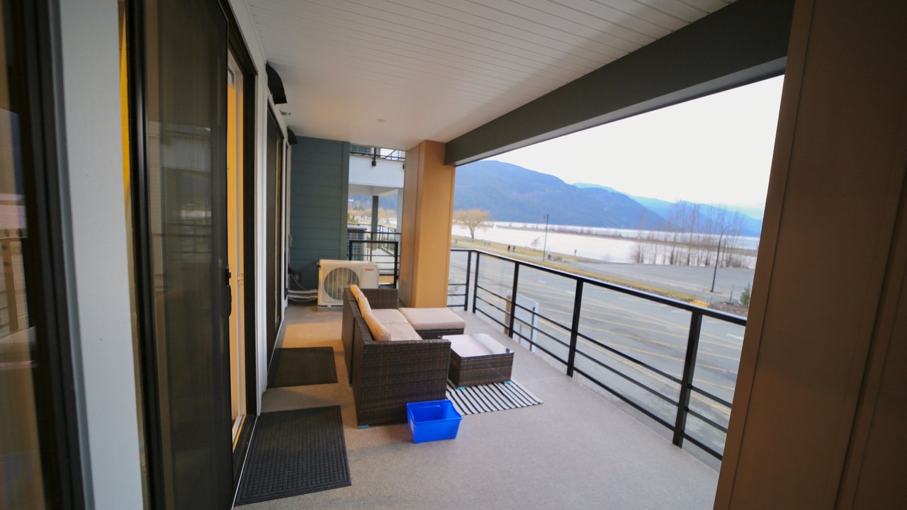 Photo of Patio Balcony in Harrison Hot Springs
