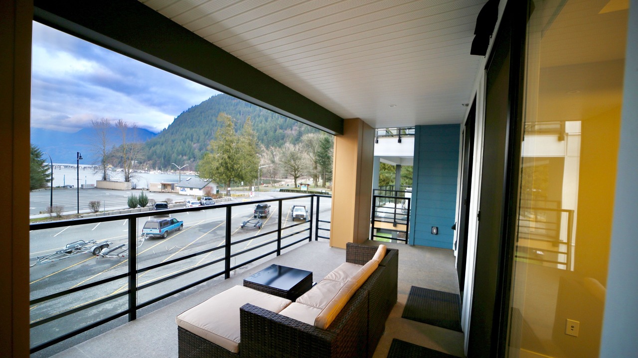 Photo of Patio Balcony in Harrison Hot Springs