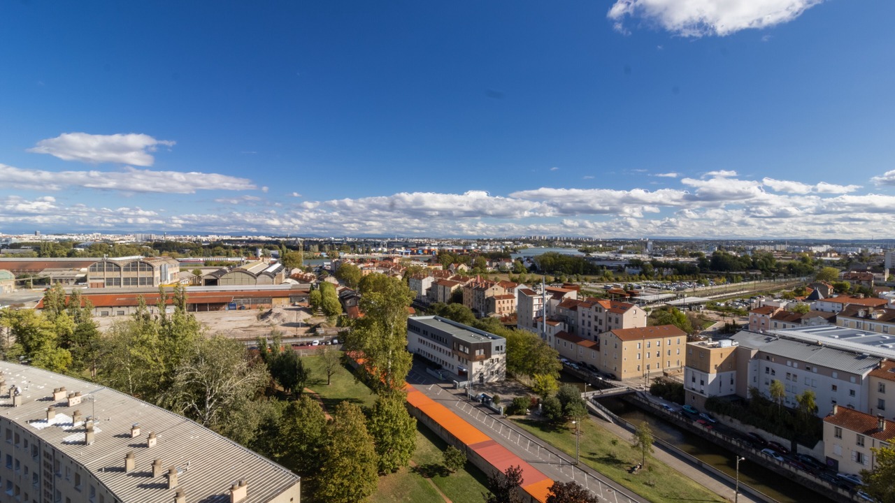 Photo of Others in Oullins