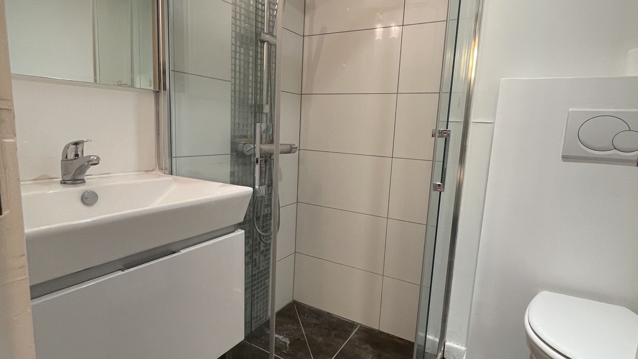 Photo of Bathroom in Bordeaux Golden Triangle