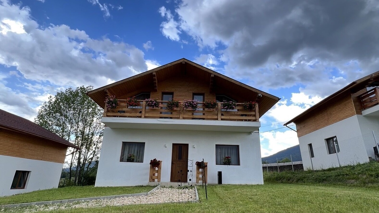 Photo of Outdoor in Bran