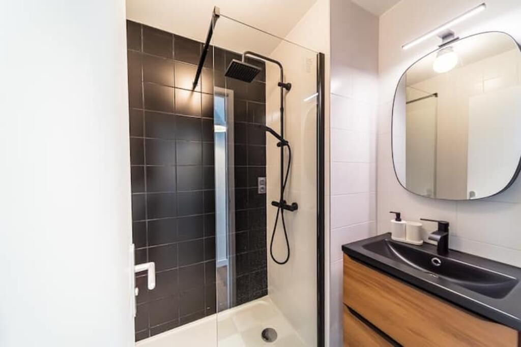 Photo of Bathroom in Glaciere - Montmein