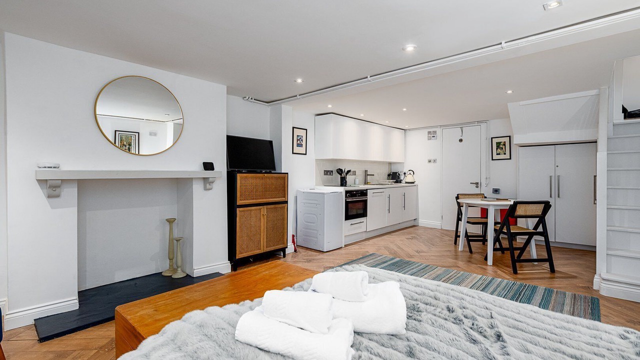 Photo of Bedroom in Victoria