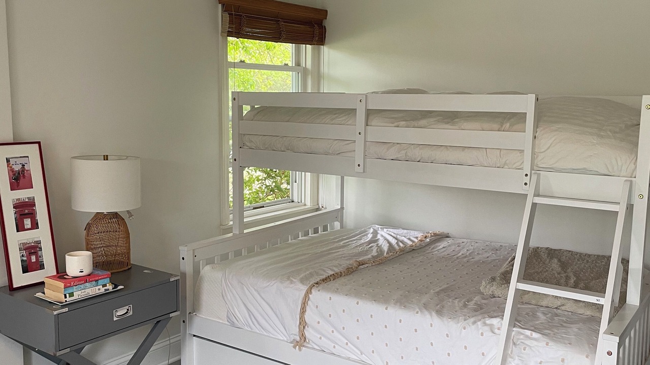 Photo of Bedroom in Culloden Shores