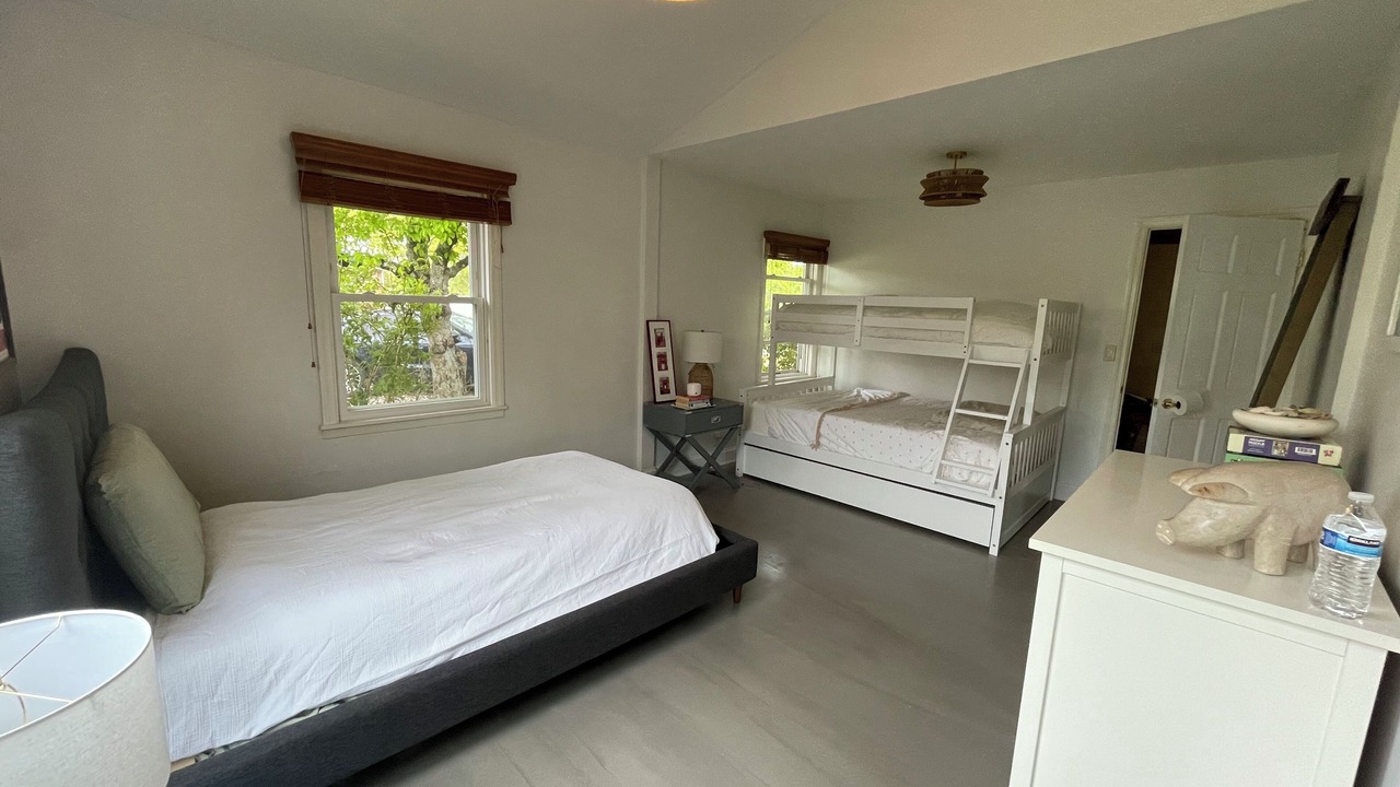 Photo of Bedroom in Culloden Shores