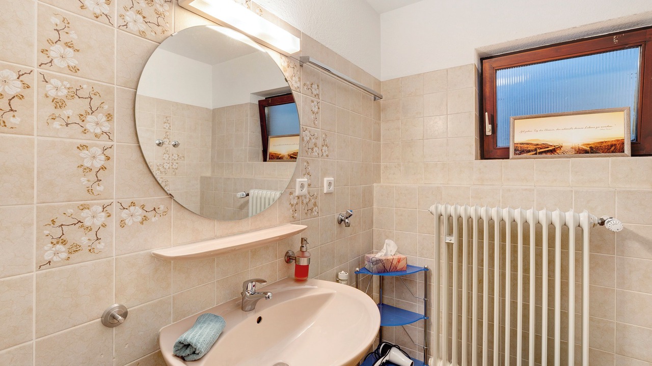 Photo of Bathroom in Scheuern