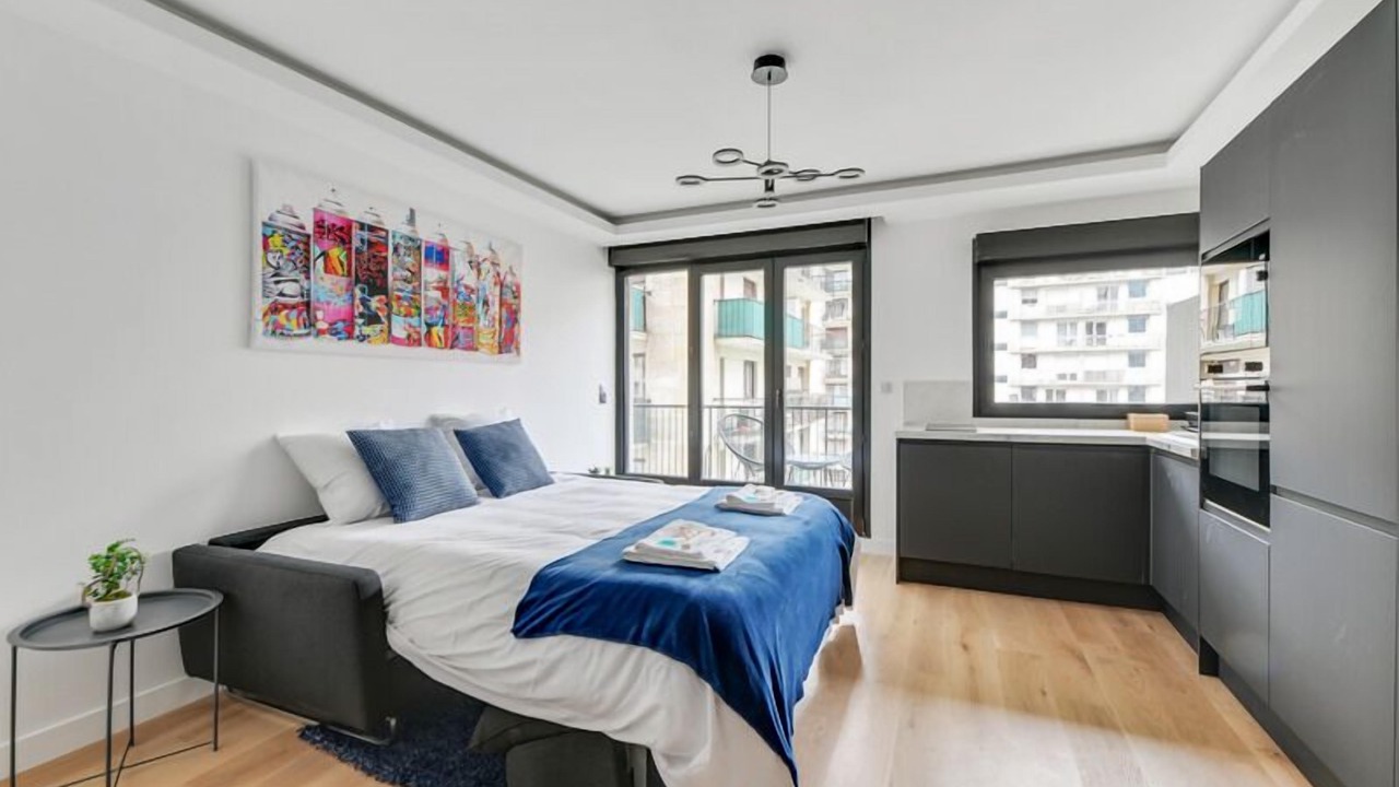 Photo of Bedroom in 15th Arrondissement