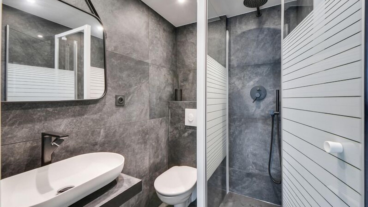 Photo of Bathroom in 15th Arrondissement