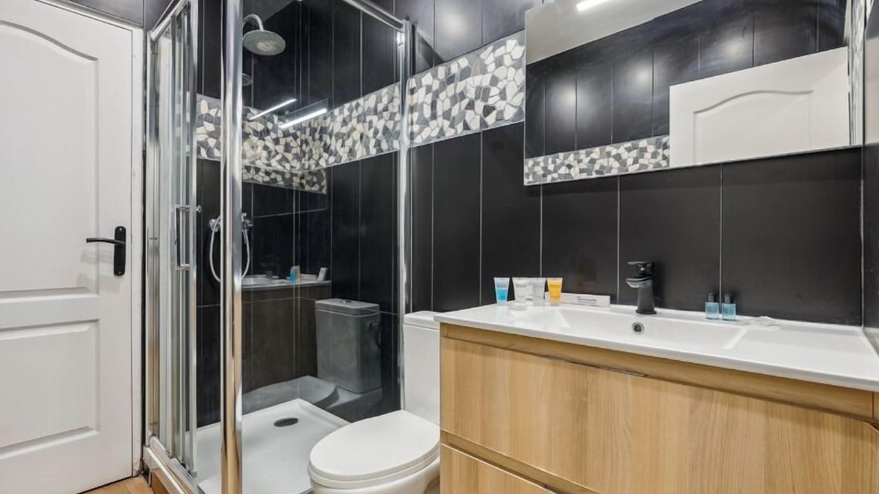 Photo of Bathroom in Quartier Sainte-Marguerite