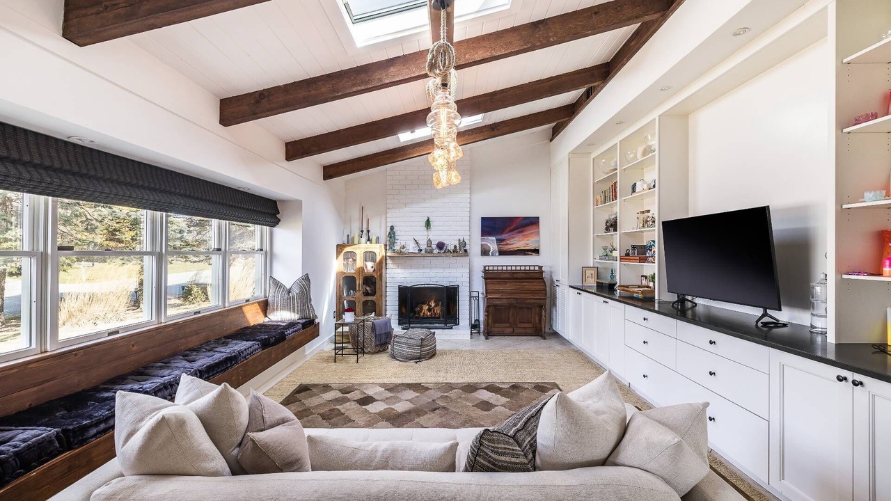 Photo of Livingroom in Culloden Shores