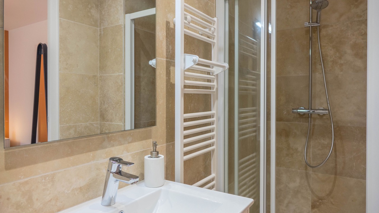 Photo of Bathroom in Chateaudun-Bannier