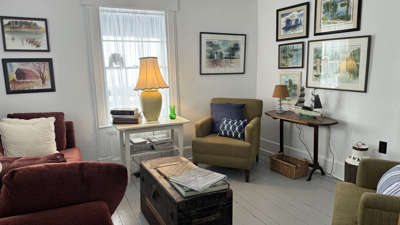 Photo of Livingroom in Hampton