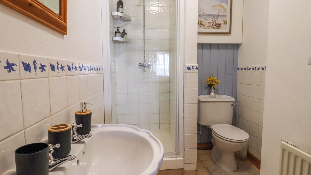 Photo of Bathroom in Graveney