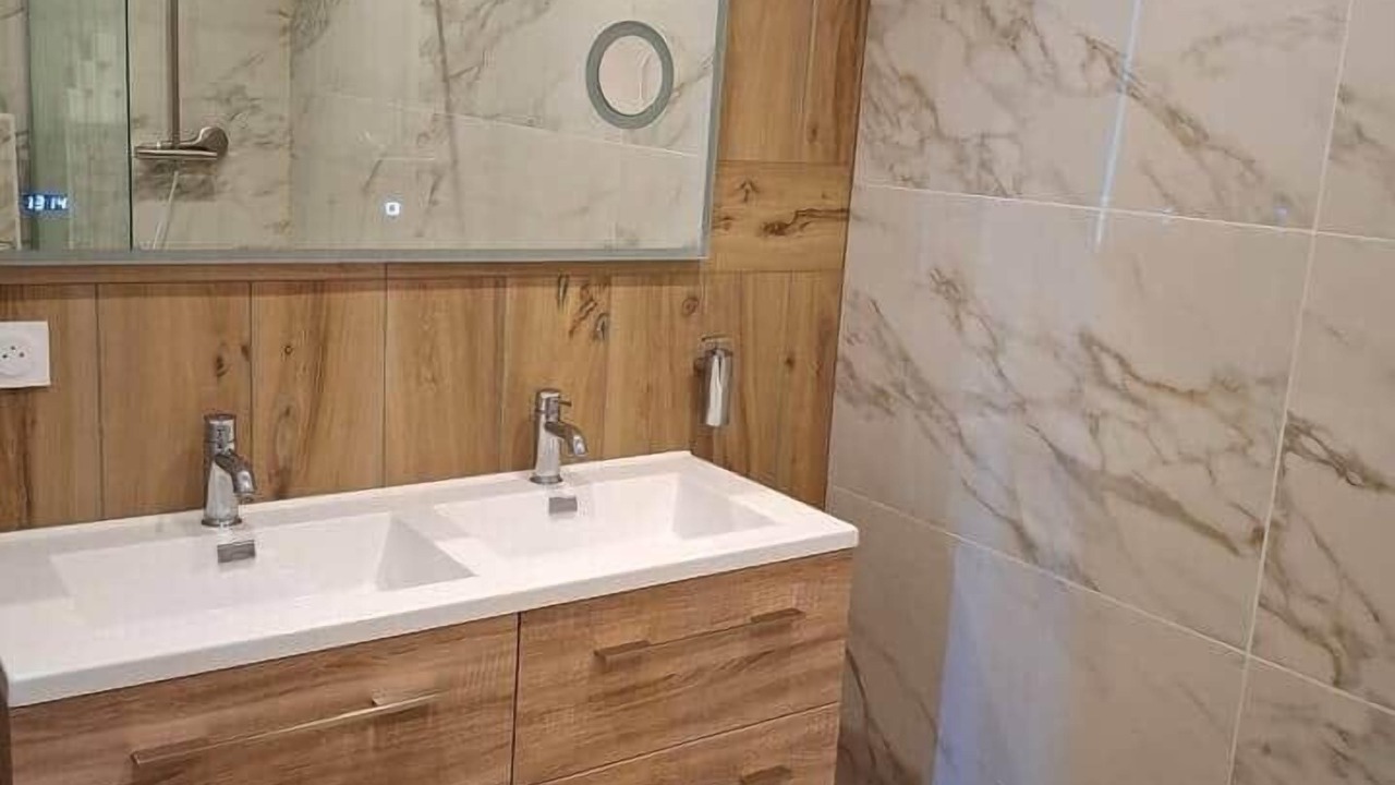 Photo of Bathroom in Arsac