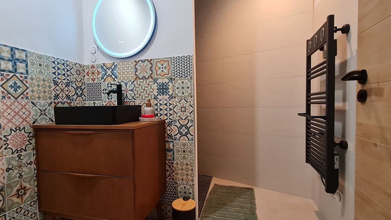 Photo of Bathroom in Ormes-et-Ville