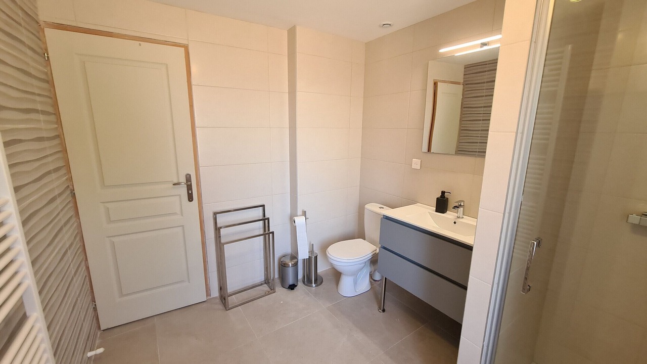 Photo of Bathroom in Boulay-les-Barres